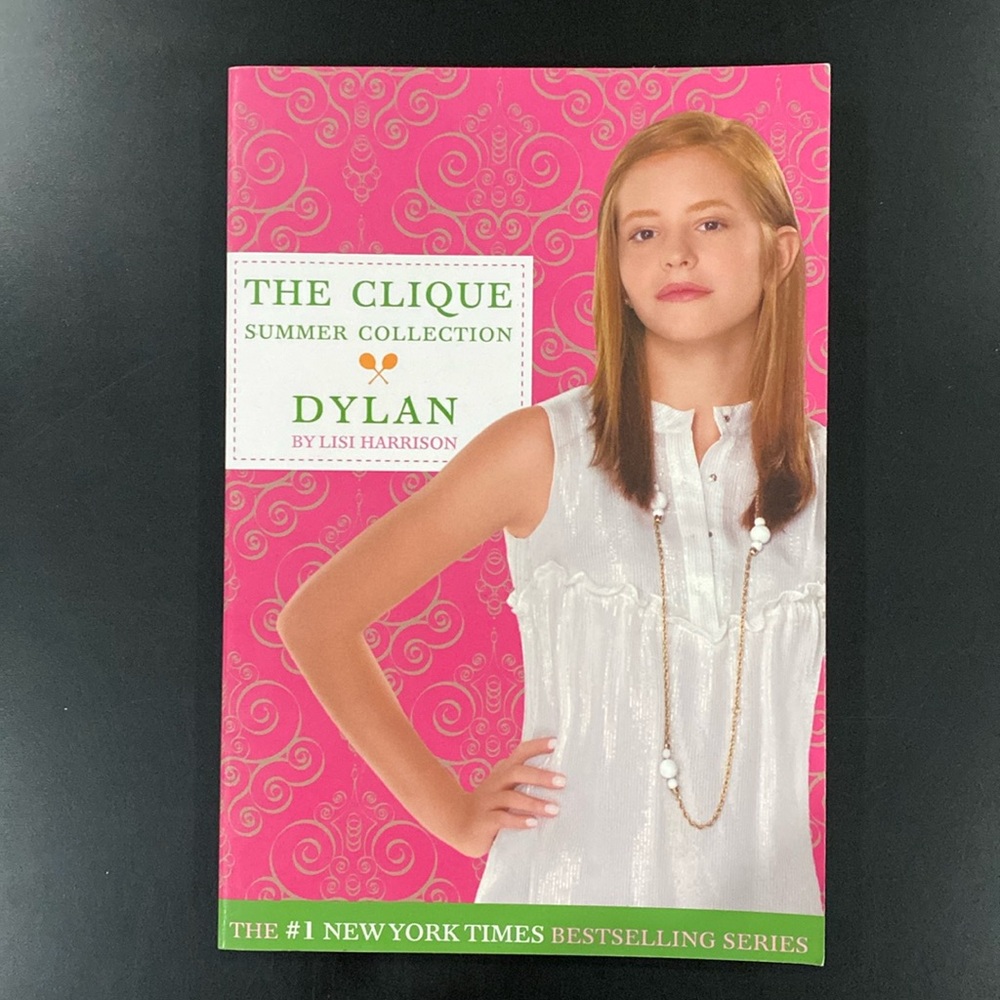 The Clique Summer Collection #2: Dylan by Lisi Harrison - Paperback Novel